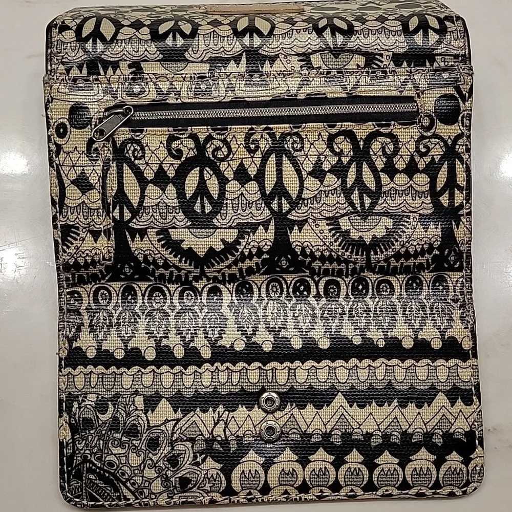 Sakroots Black and Beige Patterned Wallet